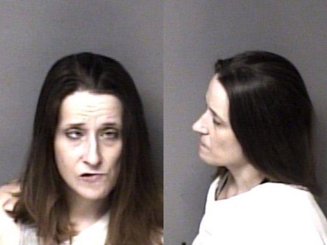 Booking photo of Sara Hullet