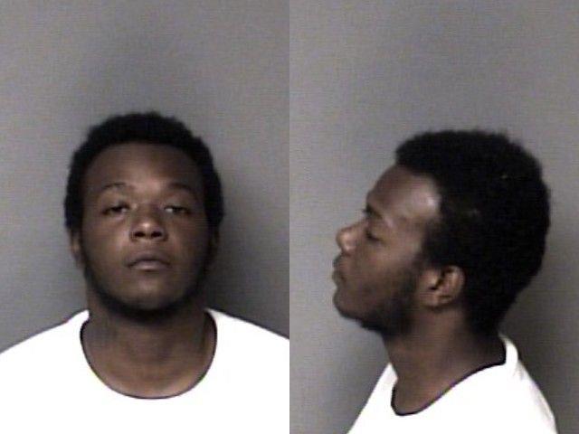 Booking photo of Ja'quan Summers