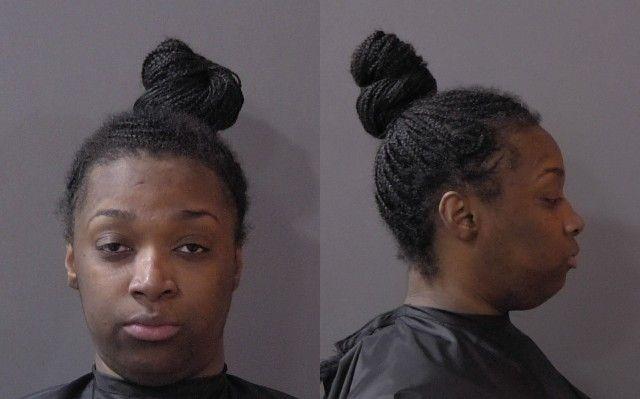 Booking photo of Donnicia Barnett