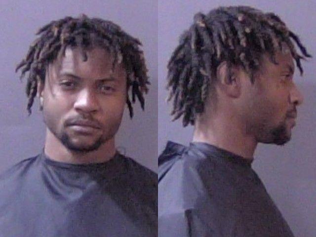 Booking photo of Davion Majors