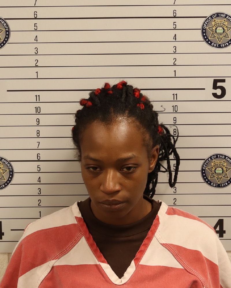 Booking photo of Rayshelle Nicole Davis