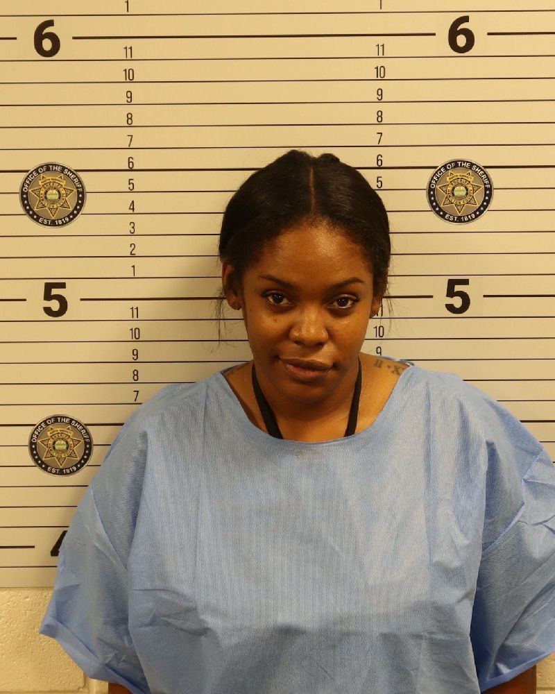 Booking photo of Sashamiyake Chin