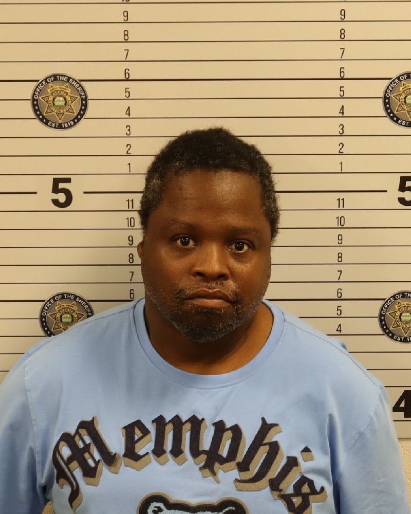 Booking photo of Kelvin Dewain Moore