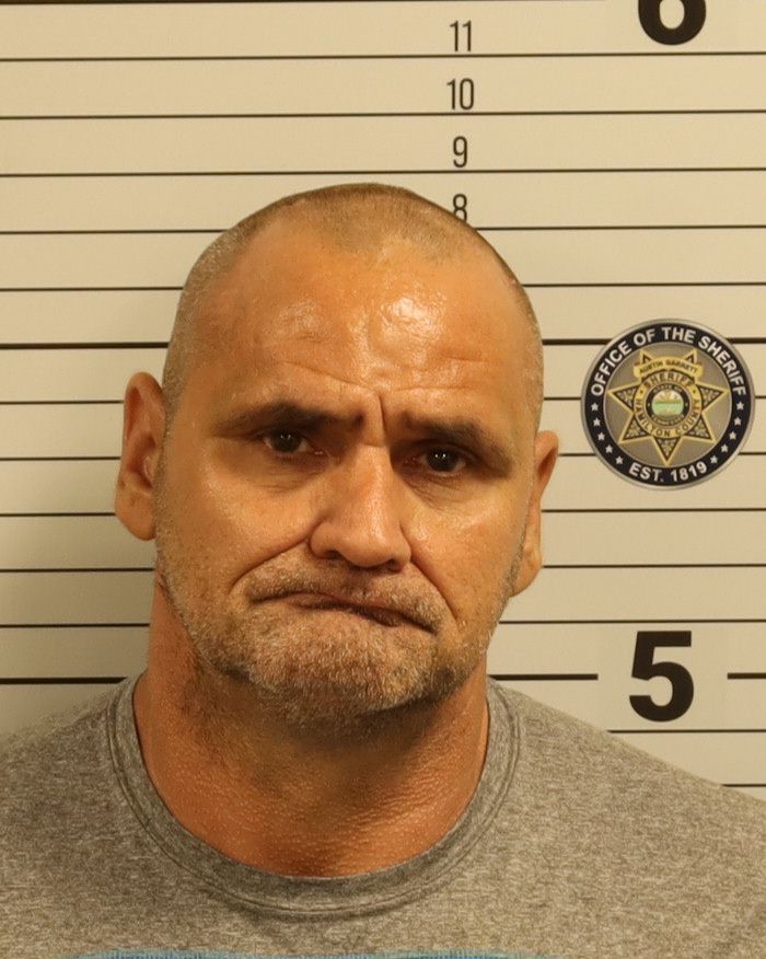 Booking photo of Robert Eugene Pardue