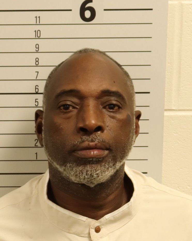 Booking photo of Aaron Christopher Bell