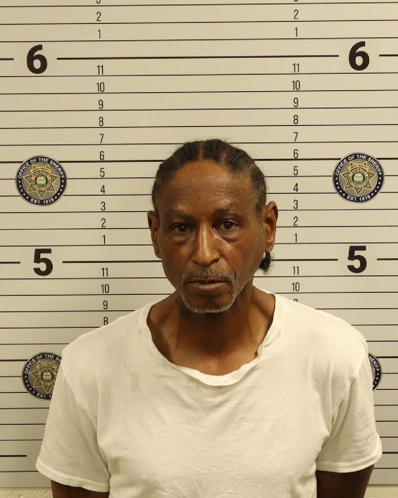Booking photo of Michael Luis Thomas