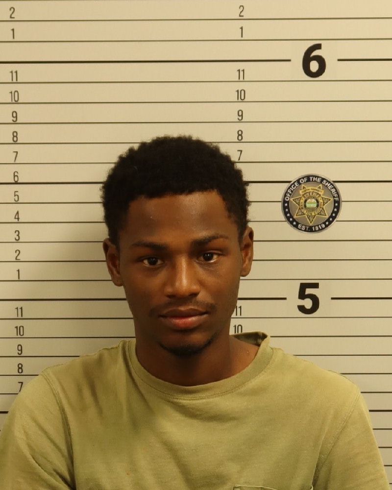 Booking photo of Kadarious Devonte Giles