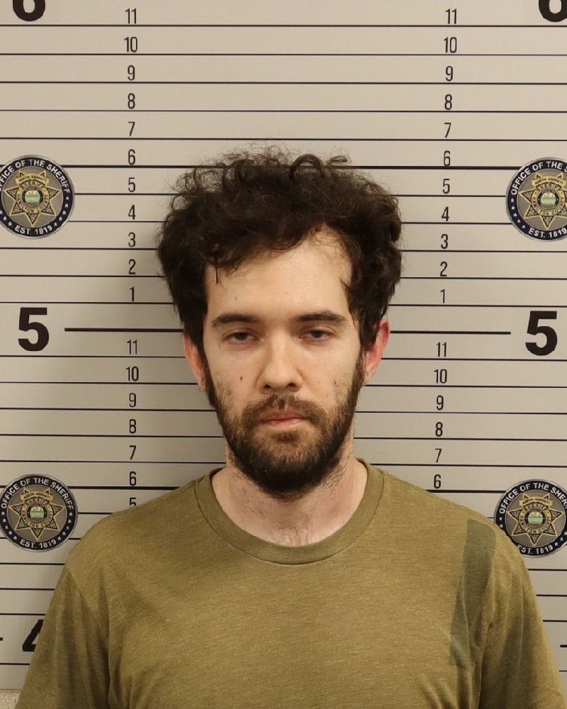 Booking photo of Luke Dean Lindberg