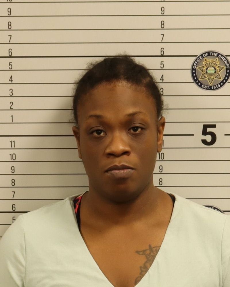 Booking photo of Tanisha Leshay Bonds