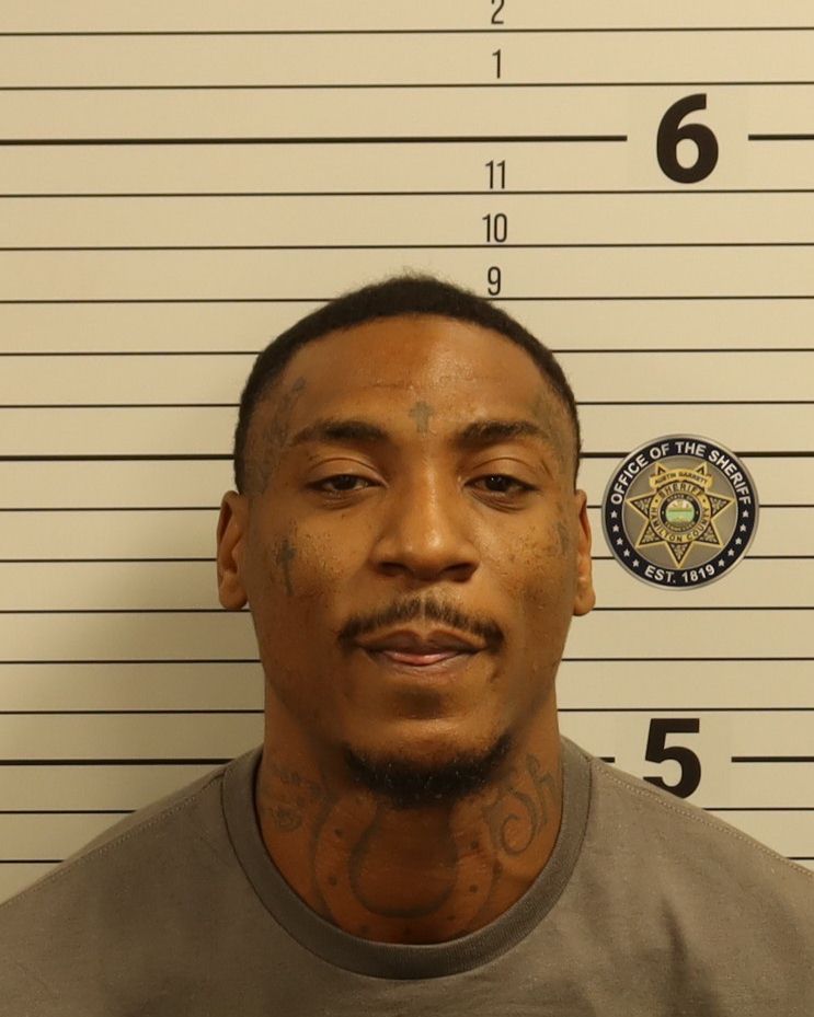 Booking photo of Lejuan Shaquille Gibson
