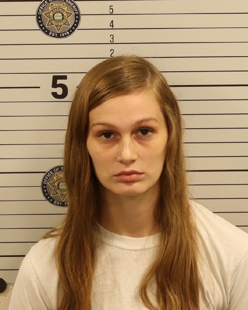 Booking photo of Taylor Mykenze Noll