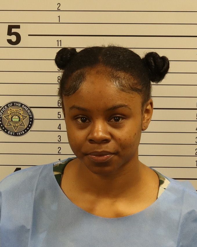 Booking photo of Eyani Quinsha Richardson