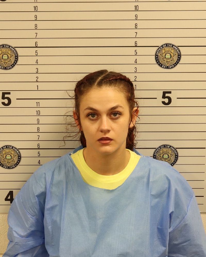 Booking photo of Molly Mazkenzie Qualls