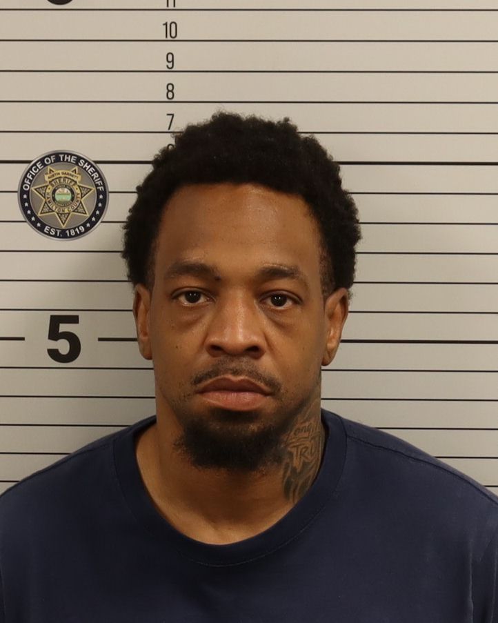 Booking photo of Derrick Montrel Owens