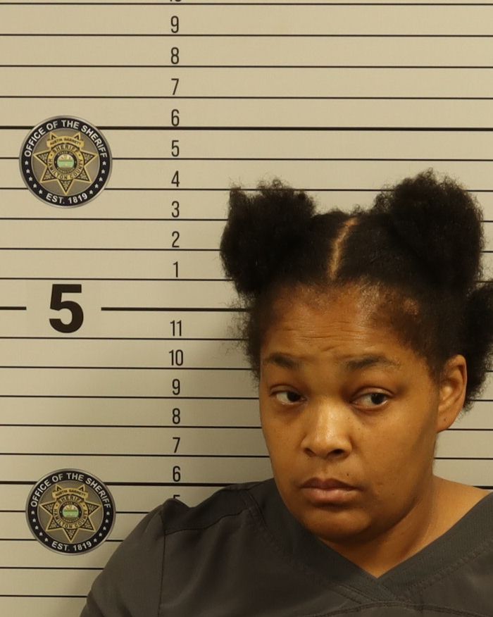 Booking photo of Shalinda Yvonne Harris