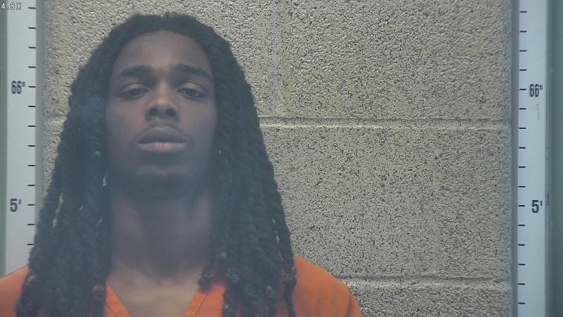 Booking photo of D'micah Higgins