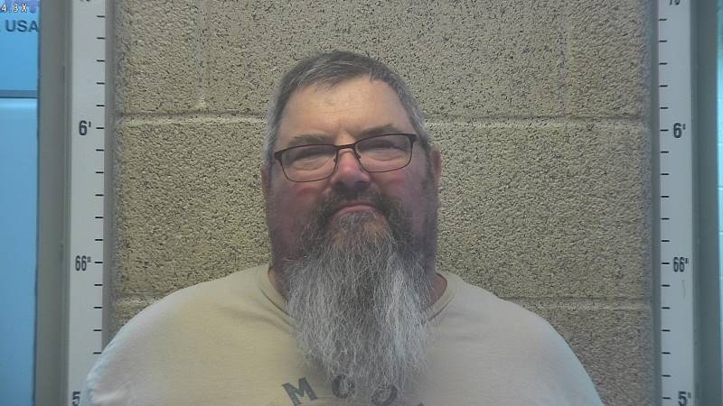 Booking photo of Michael Knakmuhs