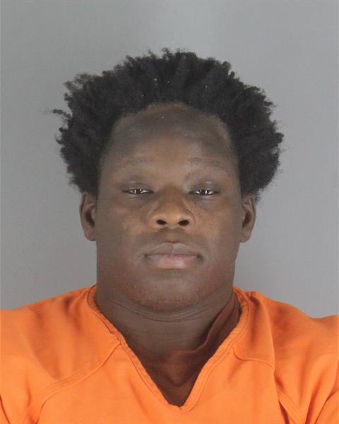 Booking photo of Daquavius Dickens
