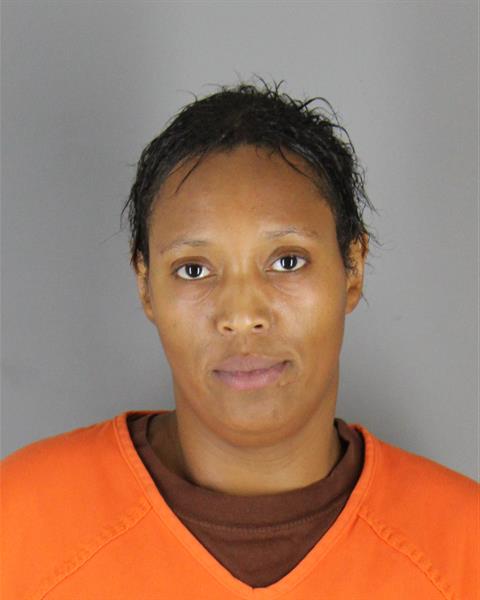 Booking photo of Shawnna Carter