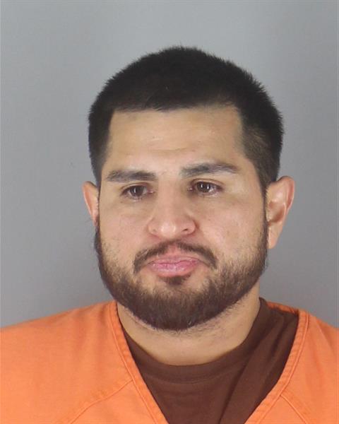 Booking photo of Edgar Reza