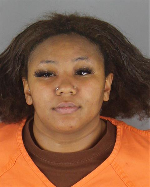 Booking photo of Shaimee Robinson-love