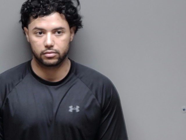 Booking photo of Walter Perez Hernandez