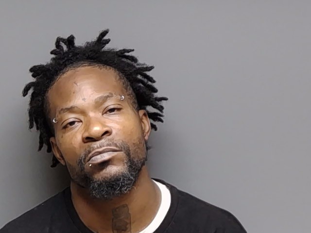 Booking photo of Darryl Dionel Mints
