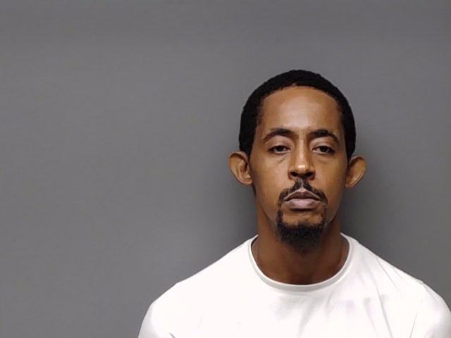 Booking photo of Michael Lamont Robinson