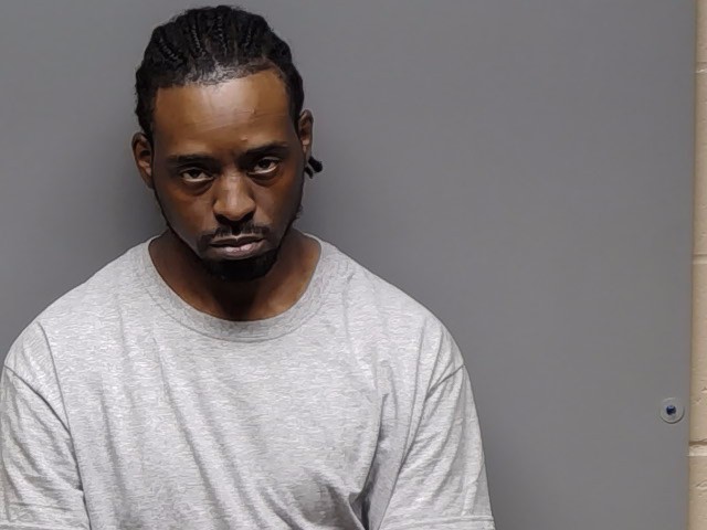 Booking photo of Deron Trudell Warden