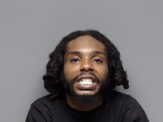 Booking photo of Quinton Lamont Mcleod Jr