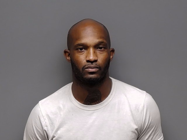 Booking photo of Devante Lamont Neverson