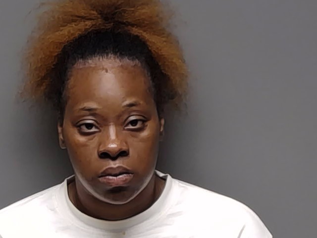 Booking photo of Laquanda Javonice Poteat