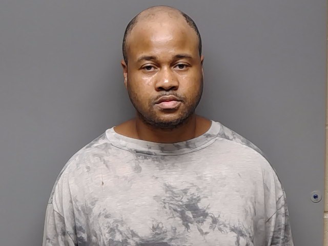 Booking photo of La Charzeon Cropper