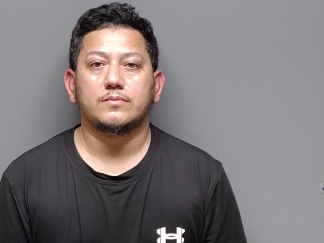 Booking photo of Darwin Reyes Compos