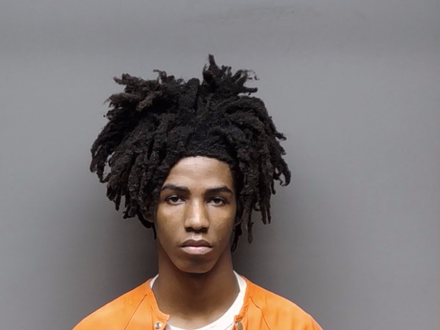 Booking photo of Daquan Henry Brent-saunders