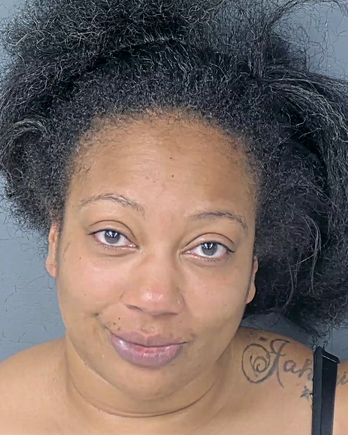 Booking photo of Essence Zhandea Rivers