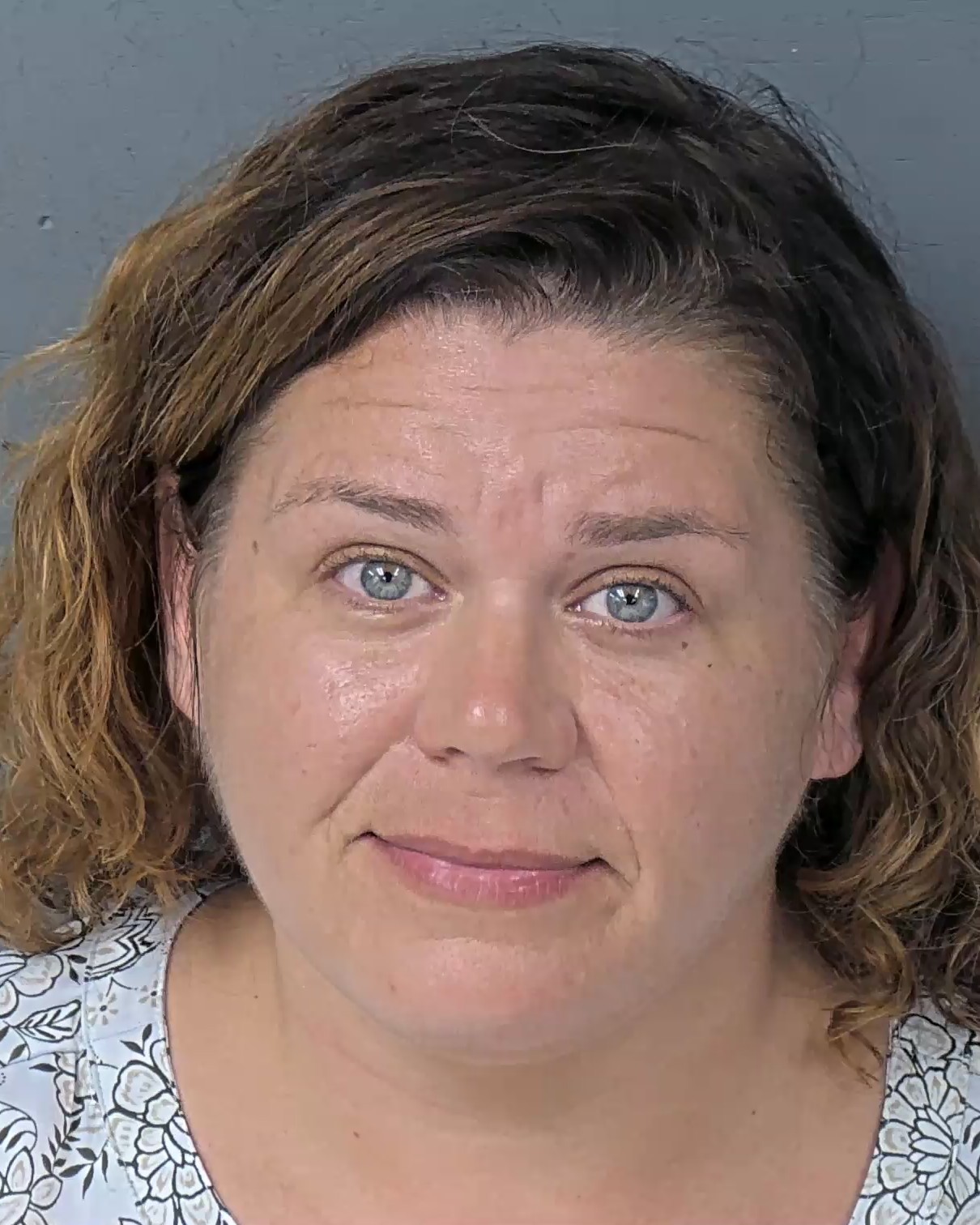 Booking photo of Traci Renee Hulsey