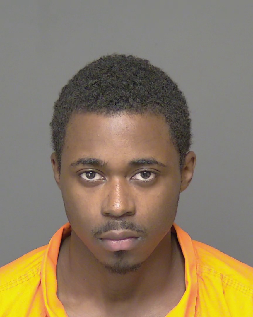 Booking photo of D'aundre Perry