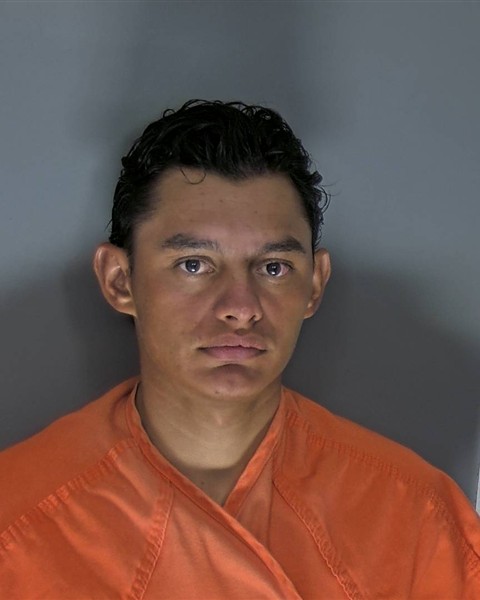 Oscar Nunez Nunez booking photo
