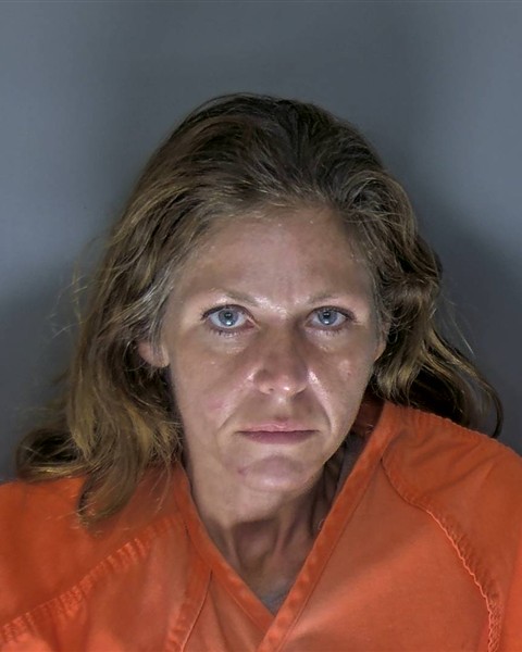 Booking photo of Amanda Davis