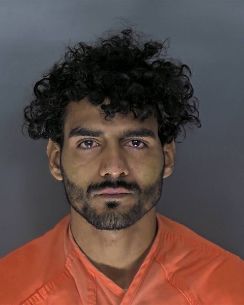 Booking photo of Cesar Posas Murillo
