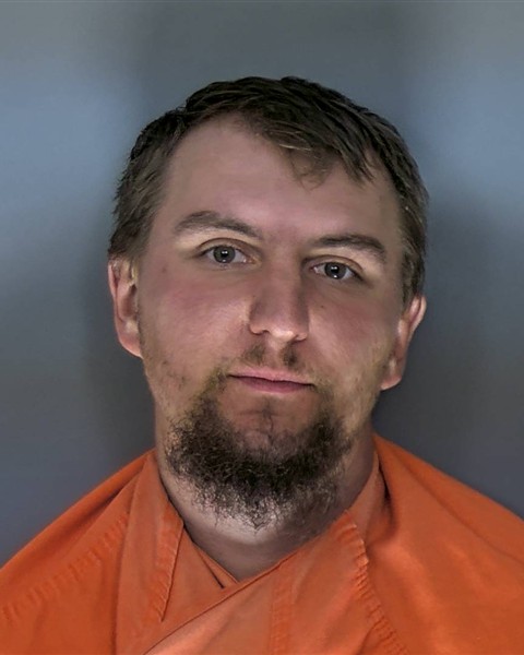 Booking photo of Hunter Tracy
