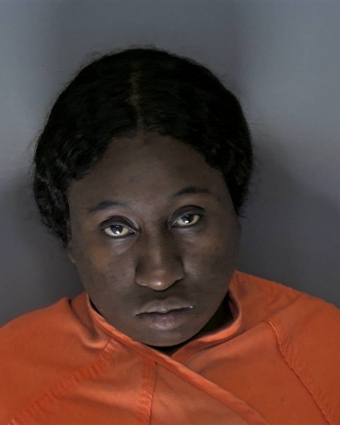 Booking photo of Darneisha Murphy