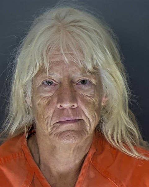 Booking photo of Elizabeth Boone