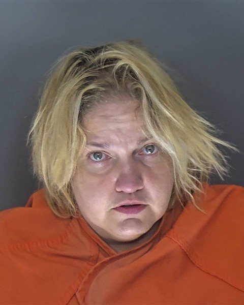Booking photo of Jennifer Hartis