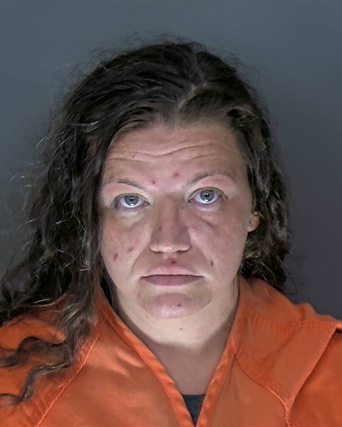 Booking photo of Kelly Wise