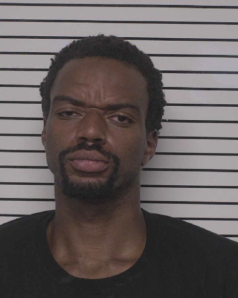 Booking photo of Devan Roberts