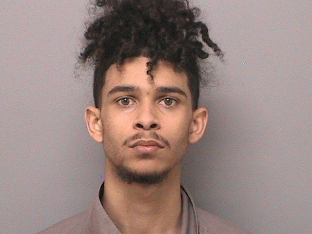 Booking photo of Isaiah Foster