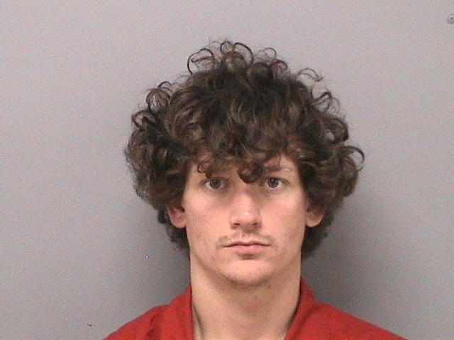 Booking photo of Daniel Paul Mahoney