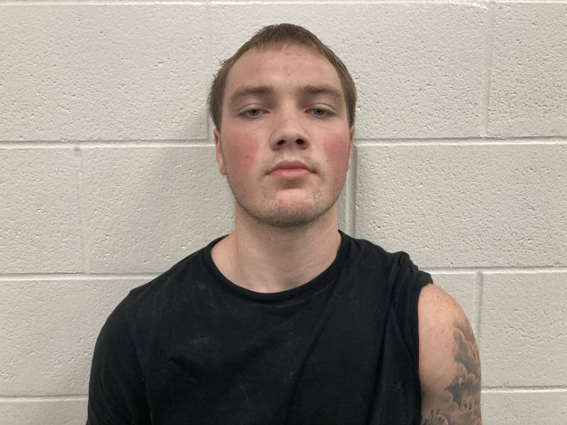 Booking photo of Kayden Crowell